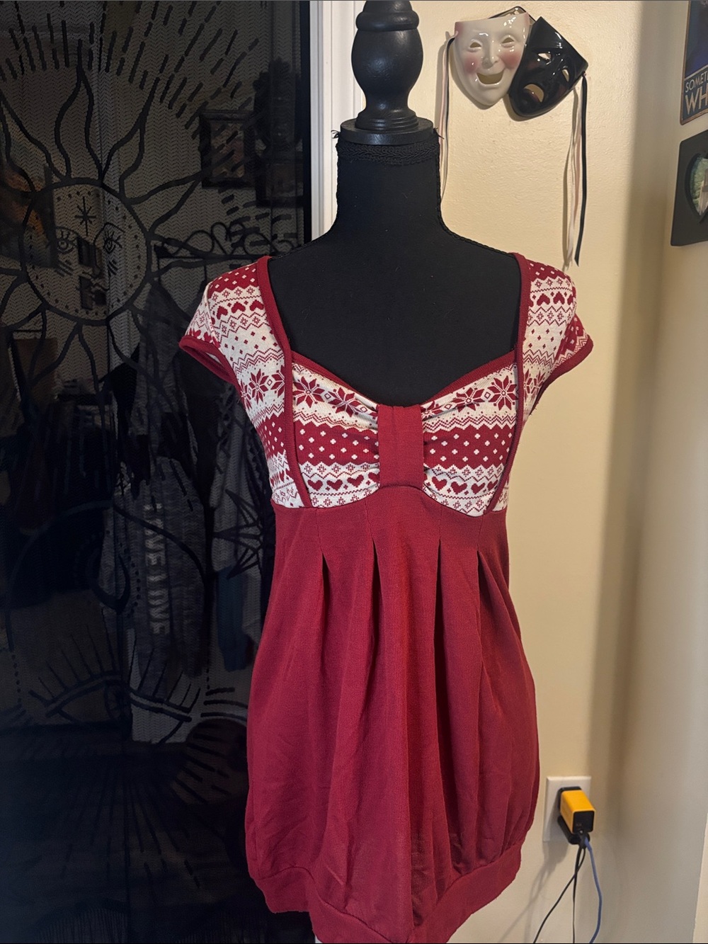 eye candy Red and White Nordic Cap-Sleeve Empire Tunic